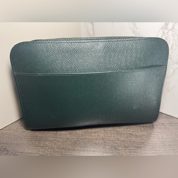 Louis Vuitton Taiga Baikal Green Clutch/Wristlet - Picture 6 of 9